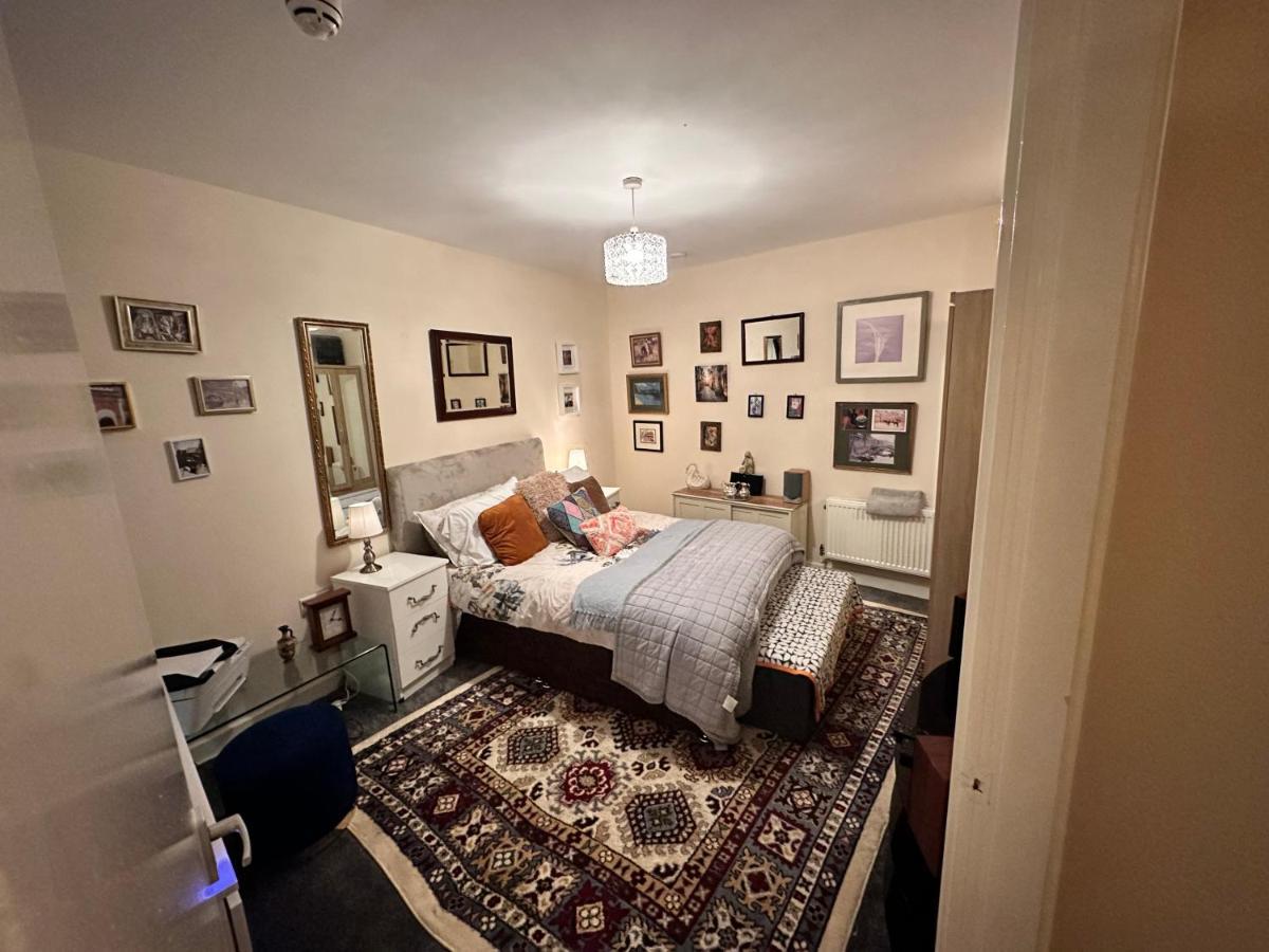 Private Room. In Zone 2 In Cousy Flat London Exterior photo